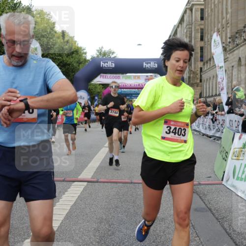 06.09.2026 - CURREX Alsterlauf Yannick Fuchs http://msf.ph/oto/10195000 06.09.2026 09:58:00 Ziel 2875, 2965, 3075, 3307, 3369, 3403, 3743, 3744, 4003, 4864, 5470, 5916, 6153, 8066, 8152, 8229, 8311 meine-sportfotos.de