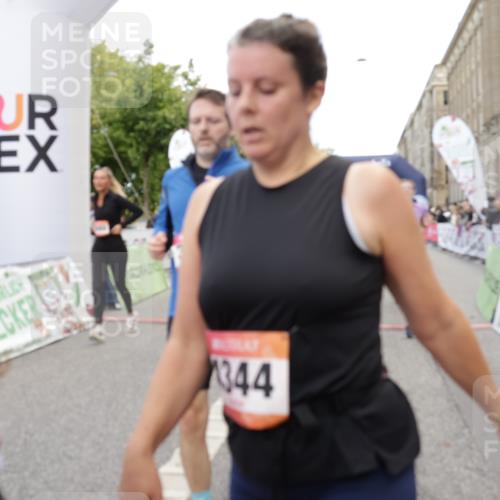 06.09.2026 - CURREX Alsterlauf Yannick Fuchs http://msf.ph/oto/10195098 06.09.2026 10:06:16 Ziel 2196, 2625, 2761, 2762, 2763, 2779, 3130, 3228, 3247, 3337, 3515, 3529, 3674, 3677, 3980, 4027, 4075, 4110, 4344, 4383, 4545, 4679, 4692, 4873, 5003, 5174, 5181, 5303, 5364, 5689, 6093, 6308, 6328, 6350, 6433, 8161 meine-sportfotos.de