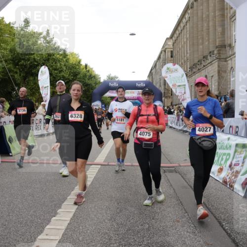 06.09.2026 - CURREX Alsterlauf Yannick Fuchs http://msf.ph/oto/10195446 06.09.2026 10:06:21 Ziel 2625, 2863, 3130, 3228, 3247, 3337, 3515, 3736, 3980, 4027, 4075, 4650, 4873, 5003, 5181, 5364, 5600, 5689, 6093, 6308, 6328, 6350, 8183 meine-sportfotos.de