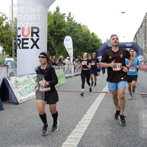 06.09.2026 - CURREX Alsterlauf Yannick Fuchs http://msf.ph/oto/10195453 06.09.2026 09:58:07 Ziel 2875, 3075, 3307, 3369, 3394, 3497, 3553, 3580, 3743, 3744, 3841, 3872, 3923, 4034, 4327, 4864, 5470, 5518, 5548, 5707, 6153, 6227, 6343, 8066, 8152, 8163, 8229, 8311 meine-sportfotos.de