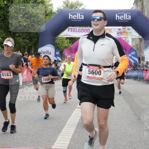 06.09.2026 - CURREX Alsterlauf Yannick Fuchs http://msf.ph/oto/10195686 06.09.2026 10:06:25 Ziel 2266, 2625, 2863, 3736, 3772, 3942, 3947, 4027, 4075, 4508, 4650, 4819, 5003, 5181, 5364, 5600, 6308, 6328, 6350, 8183 meine-sportfotos.de