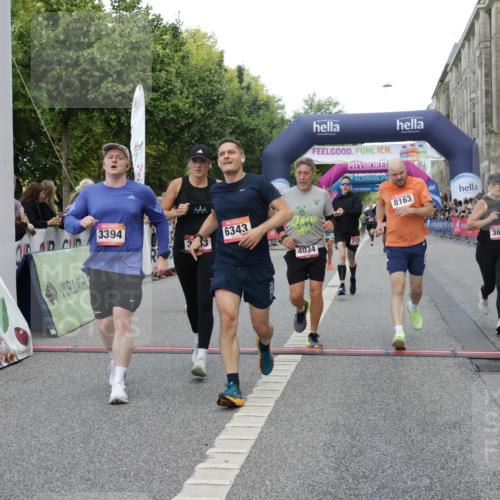 06.09.2026 - CURREX Alsterlauf Yannick Fuchs http://msf.ph/oto/10195734 06.09.2026 09:58:11 Ziel 3394, 3497, 3553, 3580, 3743, 3841, 3872, 3923, 4034, 4327, 4864, 5518, 5548, 5707, 5986, 6227, 6343, 6409, 8066, 8163 meine-sportfotos.de