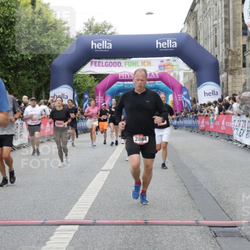 06.09.2026 - CURREX Alsterlauf Yannick Fuchs http://msf.ph/oto/10196051 06.09.2026 09:58:16 Ziel 2706, 2864, 3394, 3553, 3580, 3603, 3804, 3872, 4034, 4732, 4800, 5986, 6227, 6343, 6409, 8003, 8052, 8163 meine-sportfotos.de