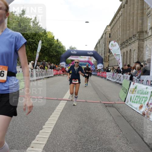 06.09.2026 - CURREX Alsterlauf Yannick Fuchs http://msf.ph/oto/10196063 06.09.2026 10:06:31 Ziel 2266, 2541, 2863, 3772, 3942, 3947, 4508, 4819, 5600, 6085, 6464, 8183 meine-sportfotos.de