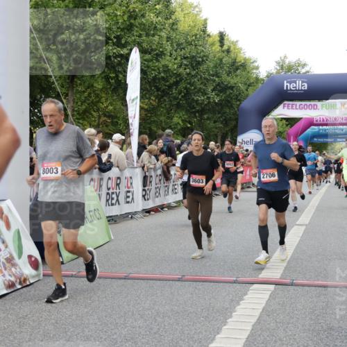 06.09.2026 - CURREX Alsterlauf Yannick Fuchs http://msf.ph/oto/10196182 06.09.2026 09:58:18 Ziel 2706, 2864, 3553, 3603, 3679, 3804, 3872, 4034, 4106, 4501, 4525, 4732, 4800, 5257, 5986, 6227, 6409, 8003, 8052, 8163 meine-sportfotos.de