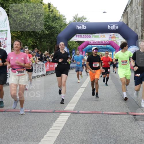 06.09.2026 - CURREX Alsterlauf Yannick Fuchs http://msf.ph/oto/10196409 06.09.2026 09:58:21 Ziel 2706, 2864, 3055, 3603, 3679, 3804, 4106, 4501, 4525, 4732, 4800, 5018, 5257, 5986, 6409, 8003, 8052, 8296 meine-sportfotos.de