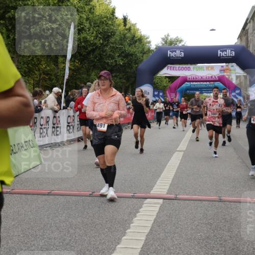 06.09.2026 - CURREX Alsterlauf Yannick Fuchs http://msf.ph/oto/10196468 06.09.2026 10:06:37 Ziel 2532, 2533, 2541, 3266, 3267, 3491, 4337, 4725, 4819, 5001, 6085, 6464 meine-sportfotos.de
