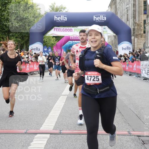 06.09.2026 - CURREX Alsterlauf Yannick Fuchs http://msf.ph/oto/10196530 06.09.2026 10:06:38 Ziel 2532, 2533, 2541, 3266, 3267, 3491, 4337, 4725, 5001, 6085, 6464 meine-sportfotos.de