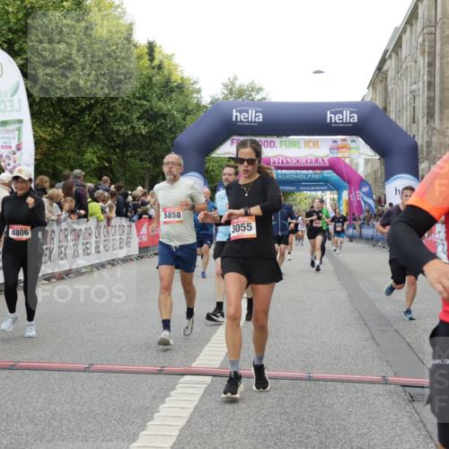 06.09.2026 - CURREX Alsterlauf Yannick Fuchs http://msf.ph/oto/10196654 06.09.2026 09:58:26 Ziel 2013, 2173, 2706, 3055, 3261, 3560, 3603, 3679, 3693, 3804, 4050, 4106, 4501, 4525, 4732, 4800, 4806, 5018, 5257, 5640, 5840, 5858, 8052, 8296, 8319 meine-sportfotos.de