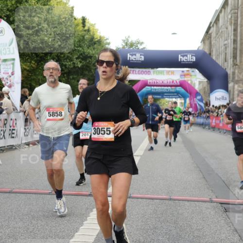 06.09.2026 - CURREX Alsterlauf Yannick Fuchs http://msf.ph/oto/10196729 06.09.2026 09:58:27 Ziel 2013, 2173, 3055, 3261, 3560, 3679, 3693, 3804, 4050, 4106, 4352, 4501, 4525, 4800, 4806, 5018, 5257, 5640, 5840, 5858, 6099, 6470, 8052, 8296, 8319 meine-sportfotos.de