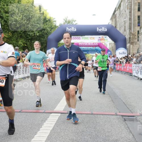 06.09.2026 - CURREX Alsterlauf Yannick Fuchs http://msf.ph/oto/10196867 06.09.2026 09:58:30 Ziel 2013, 2173, 3031, 3055, 3261, 3560, 3679, 3693, 4050, 4352, 4423, 4806, 5018, 5640, 5725, 5840, 5858, 6099, 6118, 6470, 8077, 8296, 8319 meine-sportfotos.de