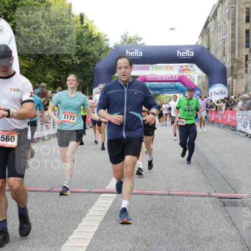 06.09.2026 - CURREX Alsterlauf Yannick Fuchs http://msf.ph/oto/10196883 06.09.2026 09:58:30 Ziel 2013, 2173, 3031, 3055, 3261, 3560, 3679, 3693, 4050, 4352, 4423, 4806, 5018, 5640, 5725, 5840, 5858, 6099, 6118, 6470, 8077, 8296, 8319 meine-sportfotos.de