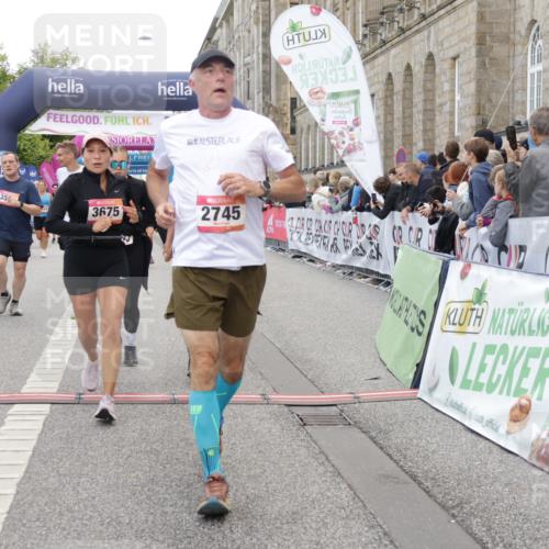 06.09.2026 - CURREX Alsterlauf Yannick Fuchs http://msf.ph/oto/10197033 06.09.2026 10:06:48 Ziel 2270, 2428, 2533, 2745, 3142, 3143, 3500, 3501, 3502, 3537, 3675, 3855, 4347, 5143, 5167, 5471, 6275, 6285, 8017 meine-sportfotos.de