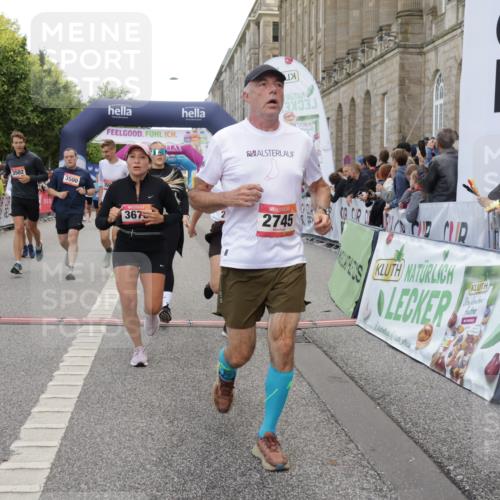 06.09.2026 - CURREX Alsterlauf Yannick Fuchs http://msf.ph/oto/10197095 06.09.2026 10:06:48 Ziel 2270, 2428, 2533, 2745, 3142, 3143, 3500, 3501, 3502, 3537, 3675, 3855, 4347, 5143, 5167, 5471, 6275, 6285, 8017 meine-sportfotos.de