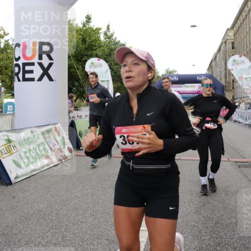 06.09.2026 - CURREX Alsterlauf Yannick Fuchs http://msf.ph/oto/10197221 06.09.2026 10:06:50 Ziel 2270, 2428, 2745, 2934, 3142, 3143, 3500, 3501, 3502, 3537, 3675, 3855, 4347, 5143, 5167, 5471, 6275, 6285, 8017 meine-sportfotos.de