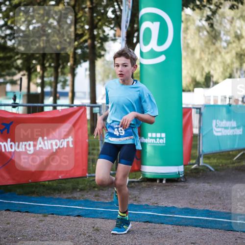 06.09.2026 - 20. Norderstedt Triathlon H.Heesch http://msf.ph/oto/10197224 06.09.2026 09:10:13 Ziel 36, 49 meine-sportfotos.de