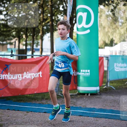 06.09.2026 - 20. Norderstedt Triathlon H.Heesch http://msf.ph/oto/10197226 06.09.2026 09:10:13 Ziel 36, 49 meine-sportfotos.de