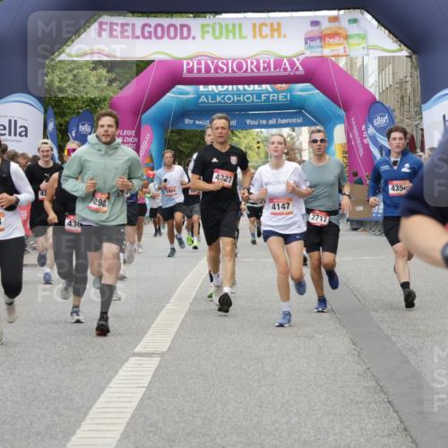06.09.2026 - CURREX Alsterlauf Yannick Fuchs http://msf.ph/oto/10197231 06.09.2026 09:58:36 Ziel 2120, 2173, 2717, 3031, 3261, 3560, 3693, 4050, 4147, 4227, 4256, 4304, 4352, 4356, 4423, 4652, 5205, 5207, 5521, 5640, 5725, 6073, 6099, 6118, 6470, 8077, 8319 meine-sportfotos.de