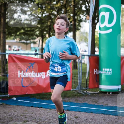 06.09.2026 - 20. Norderstedt Triathlon H.Heesch http://msf.ph/oto/10197239 06.09.2026 09:10:13 Ziel 36, 49 meine-sportfotos.de
