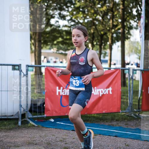 06.09.2026 - 20. Norderstedt Triathlon H.Heesch http://msf.ph/oto/10197307 06.09.2026 09:10:45 Ziel 14, 34, 43 meine-sportfotos.de
