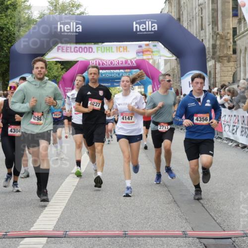 06.09.2026 - CURREX Alsterlauf Yannick Fuchs http://msf.ph/oto/10197364 06.09.2026 09:58:38 Ziel 2034, 2120, 2717, 3031, 3261, 4050, 4147, 4227, 4256, 4265, 4304, 4352, 4356, 4423, 4652, 5205, 5207, 5521, 5725, 6073, 6099, 6118, 6470, 8077 meine-sportfotos.de