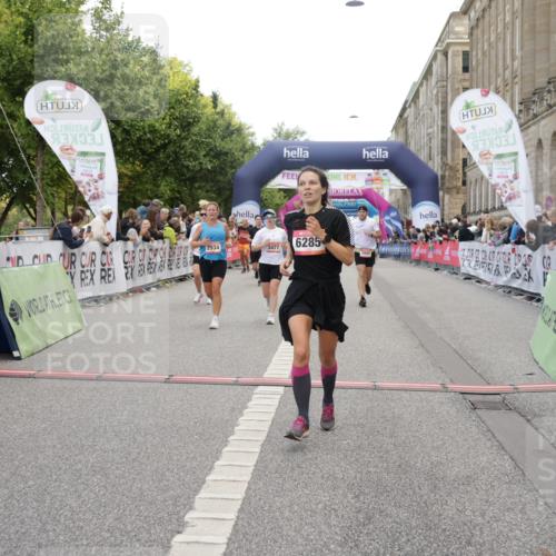 06.09.2026 - CURREX Alsterlauf Yannick Fuchs http://msf.ph/oto/10197394 06.09.2026 10:06:53 Ziel 2428, 2745, 2934, 3303, 3500, 3501, 3502, 3675, 3855, 3943, 3945, 5143, 5471, 6285, 8017, 8276 meine-sportfotos.de