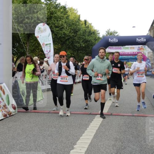 06.09.2026 - CURREX Alsterlauf Yannick Fuchs http://msf.ph/oto/10197422 06.09.2026 09:58:39 Ziel 2034, 2120, 2717, 3031, 4147, 4227, 4256, 4265, 4304, 4352, 4356, 4423, 4652, 4695, 4747, 5205, 5207, 5521, 5706, 5725, 6073, 6099, 6118, 6470, 8077 meine-sportfotos.de