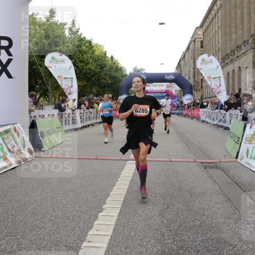 06.09.2026 - CURREX Alsterlauf Yannick Fuchs http://msf.ph/oto/10197431 06.09.2026 10:06:53 Ziel 2428, 2745, 2934, 3303, 3500, 3501, 3502, 3675, 3855, 3943, 3945, 5143, 5471, 6285, 8017, 8276 meine-sportfotos.de
