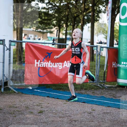 06.09.2026 - 20. Norderstedt Triathlon H.Heesch http://msf.ph/oto/10197449 06.09.2026 09:10:57 Ziel 31, 32, 34, 35, 48 meine-sportfotos.de