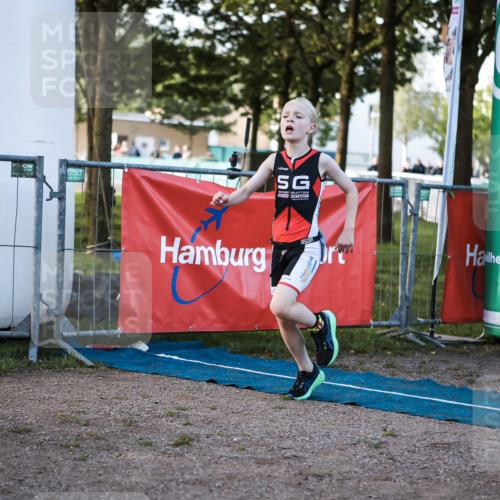 06.09.2026 - 20. Norderstedt Triathlon H.Heesch http://msf.ph/oto/10197452 06.09.2026 09:10:57 Ziel 31, 32, 34, 35, 48 meine-sportfotos.de
