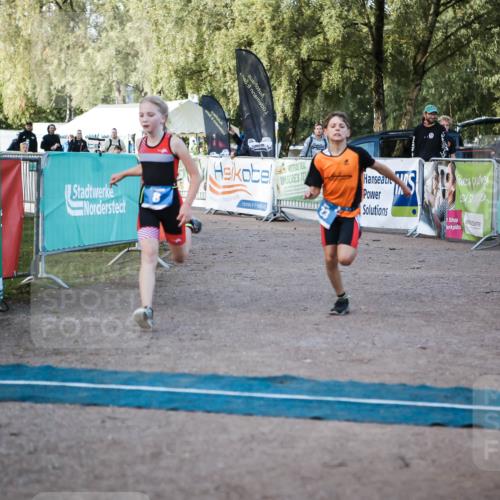 06.09.2026 - 20. Norderstedt Triathlon H.Heesch http://msf.ph/oto/10197460 06.09.2026 09:11:06 Ziel 3, 8, 23, 33 meine-sportfotos.de
