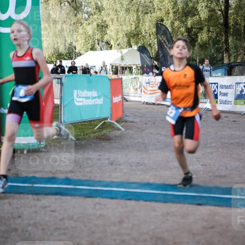 06.09.2026 - 20. Norderstedt Triathlon H.Heesch http://msf.ph/oto/10197484 06.09.2026 09:11:07 Ziel 3, 8, 23, 33 meine-sportfotos.de