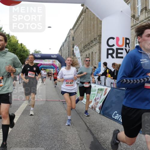 06.09.2026 - CURREX Alsterlauf Yannick Fuchs http://msf.ph/oto/10197530 06.09.2026 09:58:41 Ziel 2034, 2120, 2717, 3031, 4147, 4227, 4256, 4265, 4304, 4356, 4423, 4652, 4695, 4747, 5205, 5207, 5521, 5706, 5725, 5764, 5810, 5964, 6073, 8077 meine-sportfotos.de