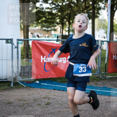 06.09.2026 - 20. Norderstedt Triathlon H.Heesch http://msf.ph/oto/10197536 06.09.2026 09:11:13 Ziel 1, 3, 8, 23, 33 meine-sportfotos.de