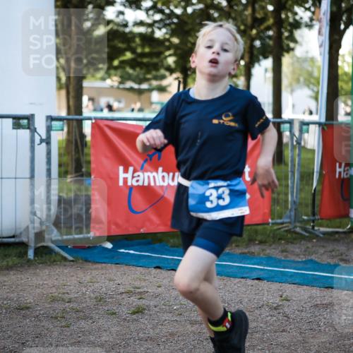 06.09.2026 - 20. Norderstedt Triathlon H.Heesch http://msf.ph/oto/10197538 06.09.2026 09:11:13 Ziel 1, 3, 8, 23, 33 meine-sportfotos.de