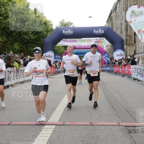 06.09.2026 - CURREX Alsterlauf Yannick Fuchs http://msf.ph/oto/10197561 06.09.2026 10:06:54 Ziel 2428, 2459, 2745, 2934, 2963, 3303, 3500, 3501, 3502, 3675, 3943, 3945, 5073, 5143, 5471, 6285, 8017, 8276 meine-sportfotos.de