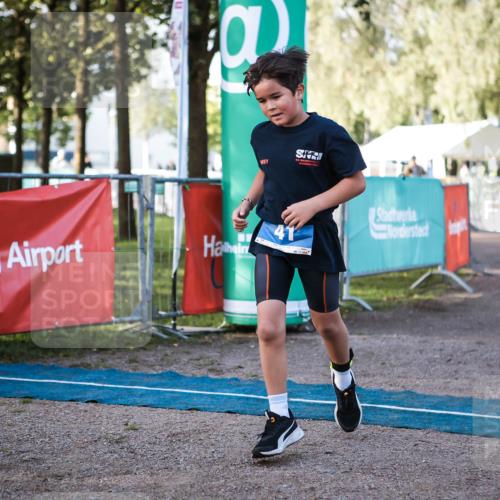06.09.2026 - 20. Norderstedt Triathlon H.Heesch http://msf.ph/oto/10197636 06.09.2026 09:11:36 Ziel 41 meine-sportfotos.de