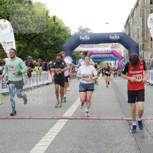 06.09.2026 - CURREX Alsterlauf Yannick Fuchs http://msf.ph/oto/10197734 06.09.2026 09:58:44 Ziel 2017, 2034, 2120, 2244, 2717, 3078, 3691, 4147, 4227, 4256, 4265, 4304, 4356, 4652, 4695, 4747, 5205, 5207, 5706, 5764, 5810, 5964, 6073, 6111 meine-sportfotos.de