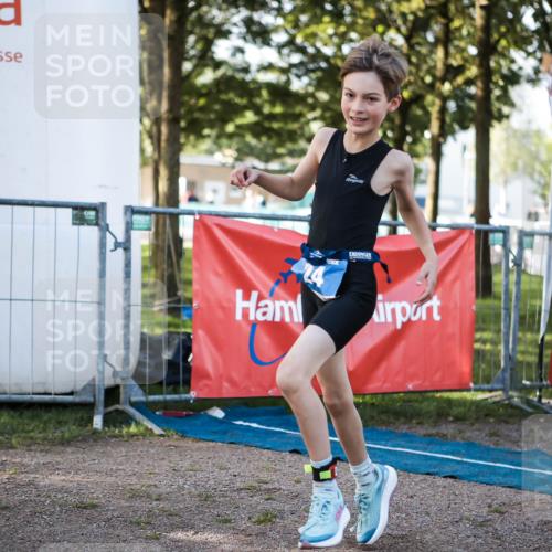 06.09.2026 - 20. Norderstedt Triathlon H.Heesch http://msf.ph/oto/10197745 06.09.2026 09:12:00 Ziel 5, 7, 24, 40 meine-sportfotos.de