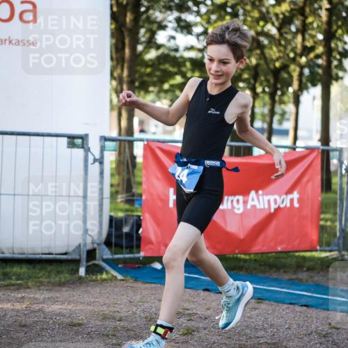 06.09.2026 - 20. Norderstedt Triathlon H.Heesch http://msf.ph/oto/10197747 06.09.2026 09:12:00 Ziel 5, 7, 24, 40 meine-sportfotos.de