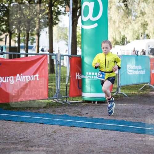 06.09.2026 - 20. Norderstedt Triathlon H.Heesch http://msf.ph/oto/10197853 06.09.2026 09:12:36 Ziel 12, 21, 29 meine-sportfotos.de