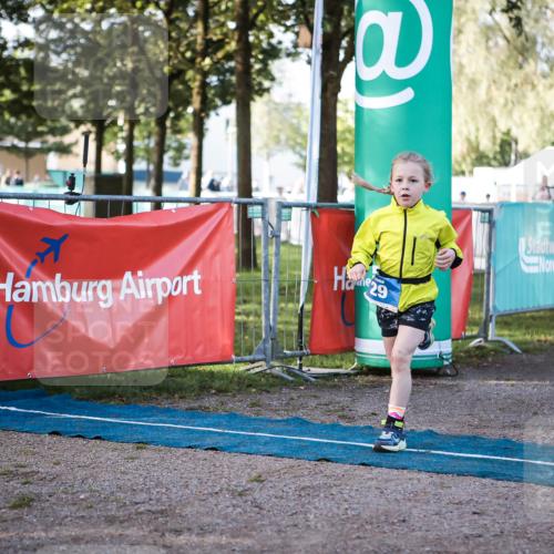 06.09.2026 - 20. Norderstedt Triathlon H.Heesch http://msf.ph/oto/10197859 06.09.2026 09:12:36 Ziel 12, 21, 29 meine-sportfotos.de