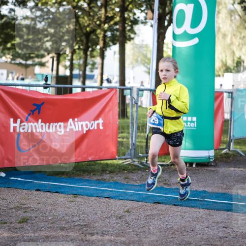 06.09.2026 - 20. Norderstedt Triathlon H.Heesch http://msf.ph/oto/10197868 06.09.2026 09:12:36 Ziel 12, 21, 29 meine-sportfotos.de