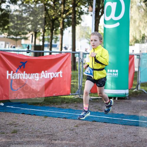 06.09.2026 - 20. Norderstedt Triathlon H.Heesch http://msf.ph/oto/10197870 06.09.2026 09:12:36 Ziel 12, 21, 29 meine-sportfotos.de