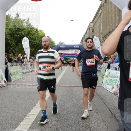 06.09.2026 - CURREX Alsterlauf Yannick Fuchs http://msf.ph/oto/10198139 06.09.2026 09:58:50 Ziel 2017, 2065, 2244, 2711, 3078, 3313, 3691, 4265, 4299, 4695, 4747, 5557, 5661, 5706, 5764, 5810, 5964, 6111 meine-sportfotos.de