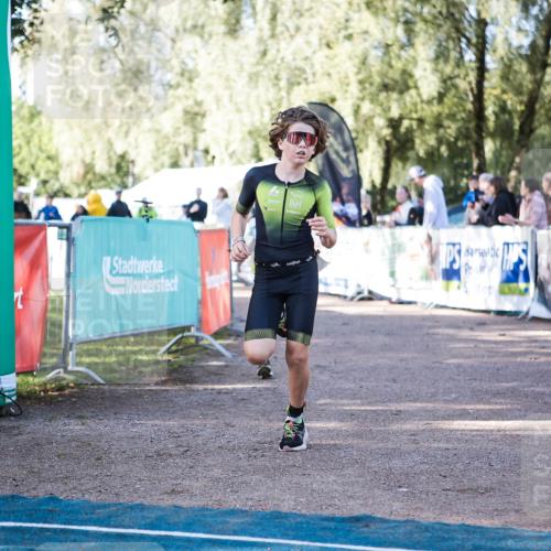 06.09.2026 - 20. Norderstedt Triathlon H.Heesch http://msf.ph/oto/10198433 06.09.2026 09:44:56 Ziel 602, 622 meine-sportfotos.de