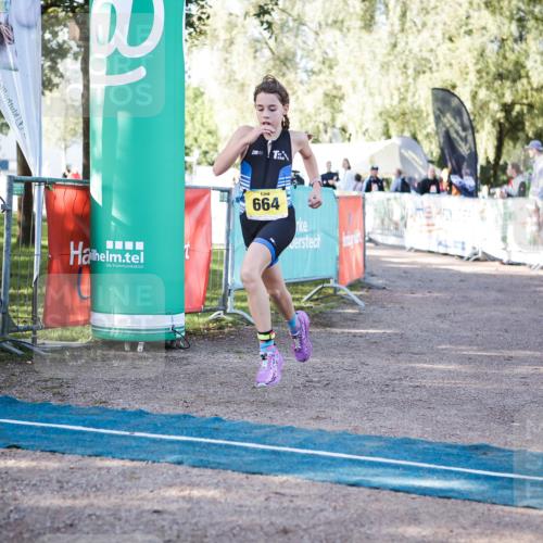 06.09.2026 - 20. Norderstedt Triathlon H.Heesch http://msf.ph/oto/10198481 06.09.2026 09:45:13 Ziel 664, 665 meine-sportfotos.de