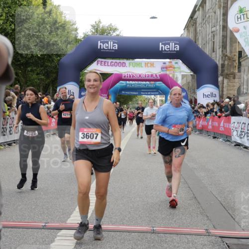 06.09.2026 - CURREX Alsterlauf Yannick Fuchs http://msf.ph/oto/10198515 06.09.2026 10:07:08 Ziel 2148, 2355, 3103, 3376, 3607, 3656, 4078, 5069, 5527, 5792, 5937, 5951, 6214, 8303, 8306 meine-sportfotos.de