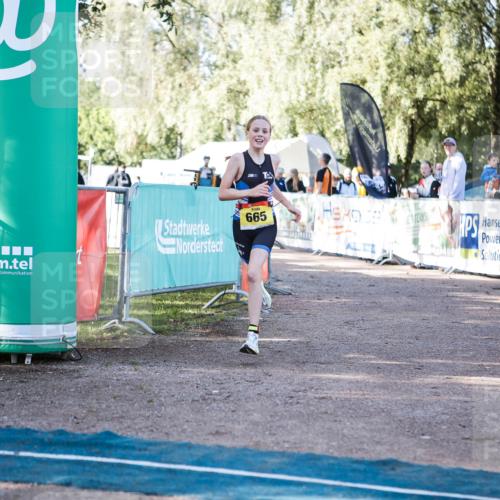 06.09.2026 - 20. Norderstedt Triathlon H.Heesch http://msf.ph/oto/10198521 06.09.2026 09:45:18 Ziel 664, 665 meine-sportfotos.de