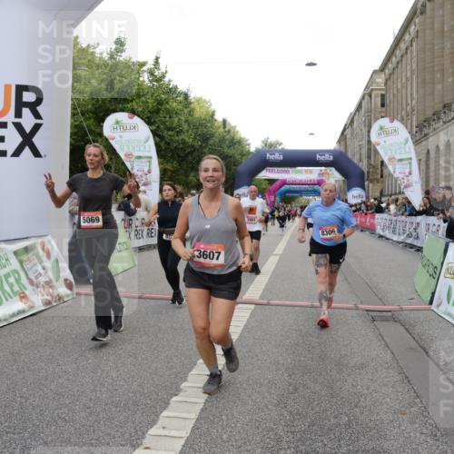 06.09.2026 - CURREX Alsterlauf Yannick Fuchs http://msf.ph/oto/10198608 06.09.2026 10:07:09 Ziel 2148, 2355, 3103, 3376, 3607, 4078, 4140, 5069, 5792, 5937, 5951, 6214, 8303, 8306 meine-sportfotos.de